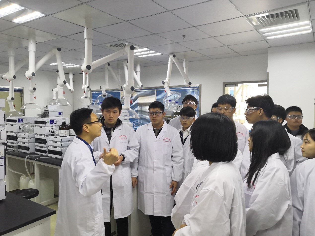 走进BG大游，，，，，与学子共话生长